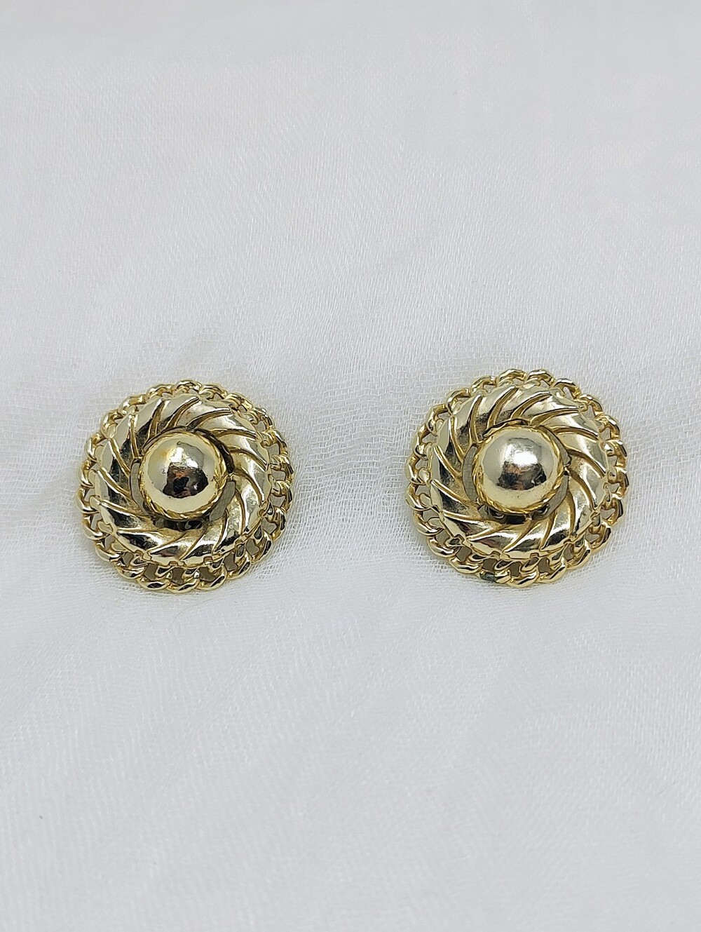 Vintage Signed Coro Gold Tone Swirl Clip-On Earrings